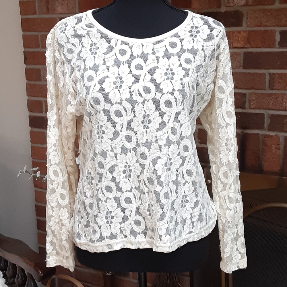 Rayna Morgan Cream Lace Top